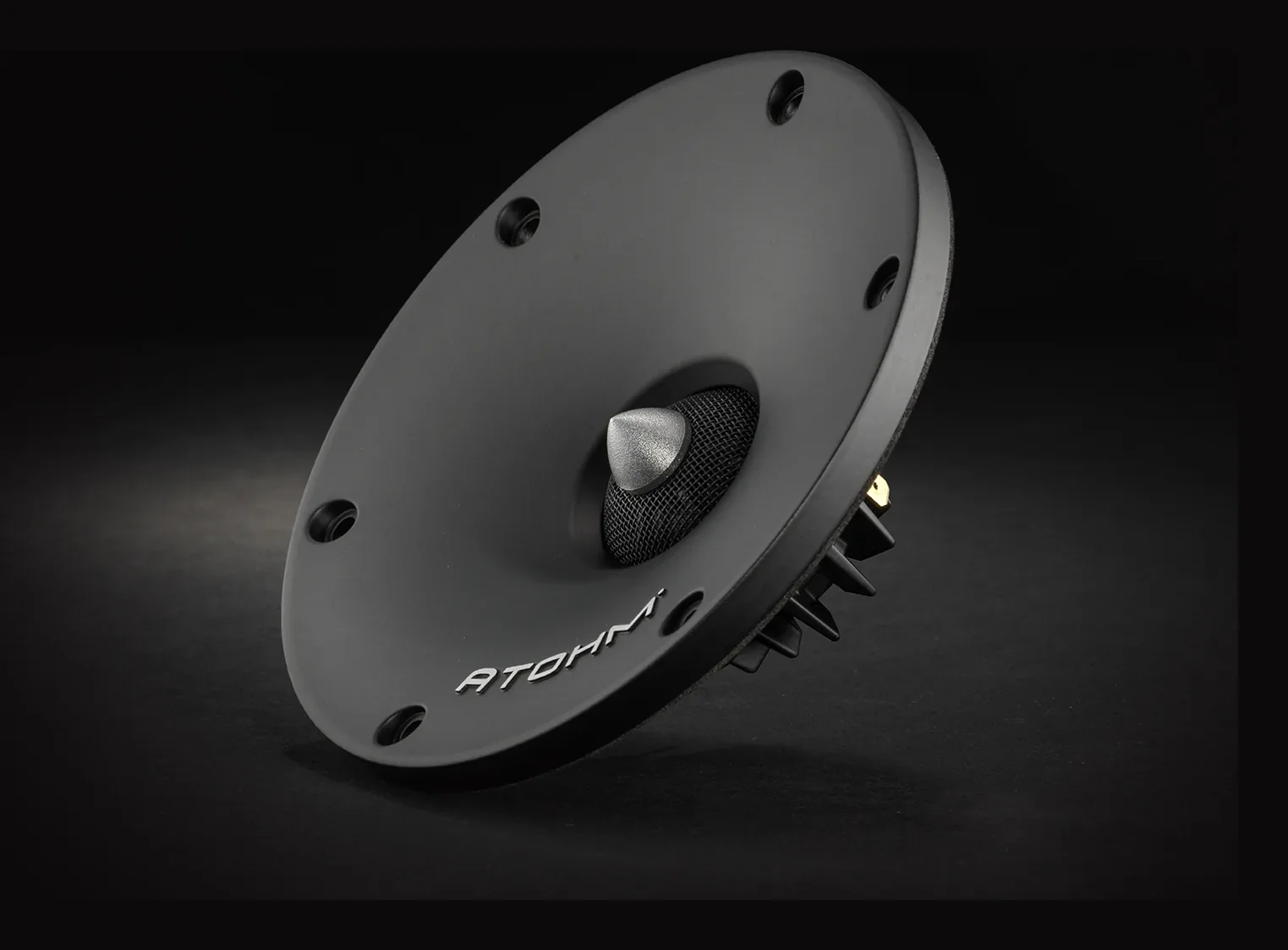 Atohm WSD20DND04F — tweeter vu de trois-quarts, sur fond sombre